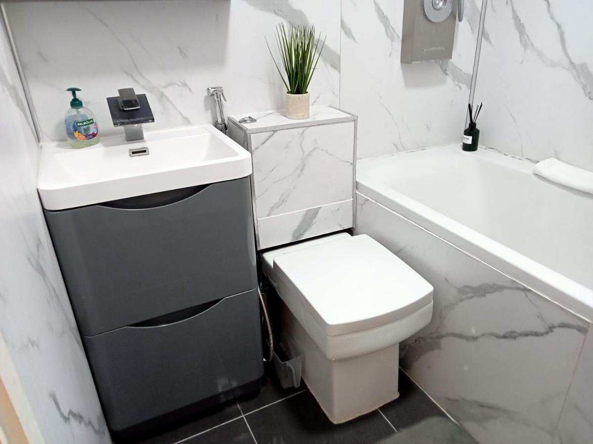 Studio Apartment In London, Bethnal Green 外观 照片