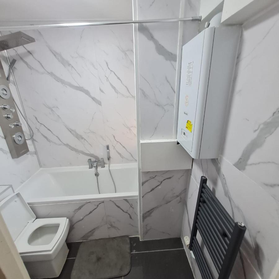 Studio Apartment In London, Bethnal Green 外观 照片