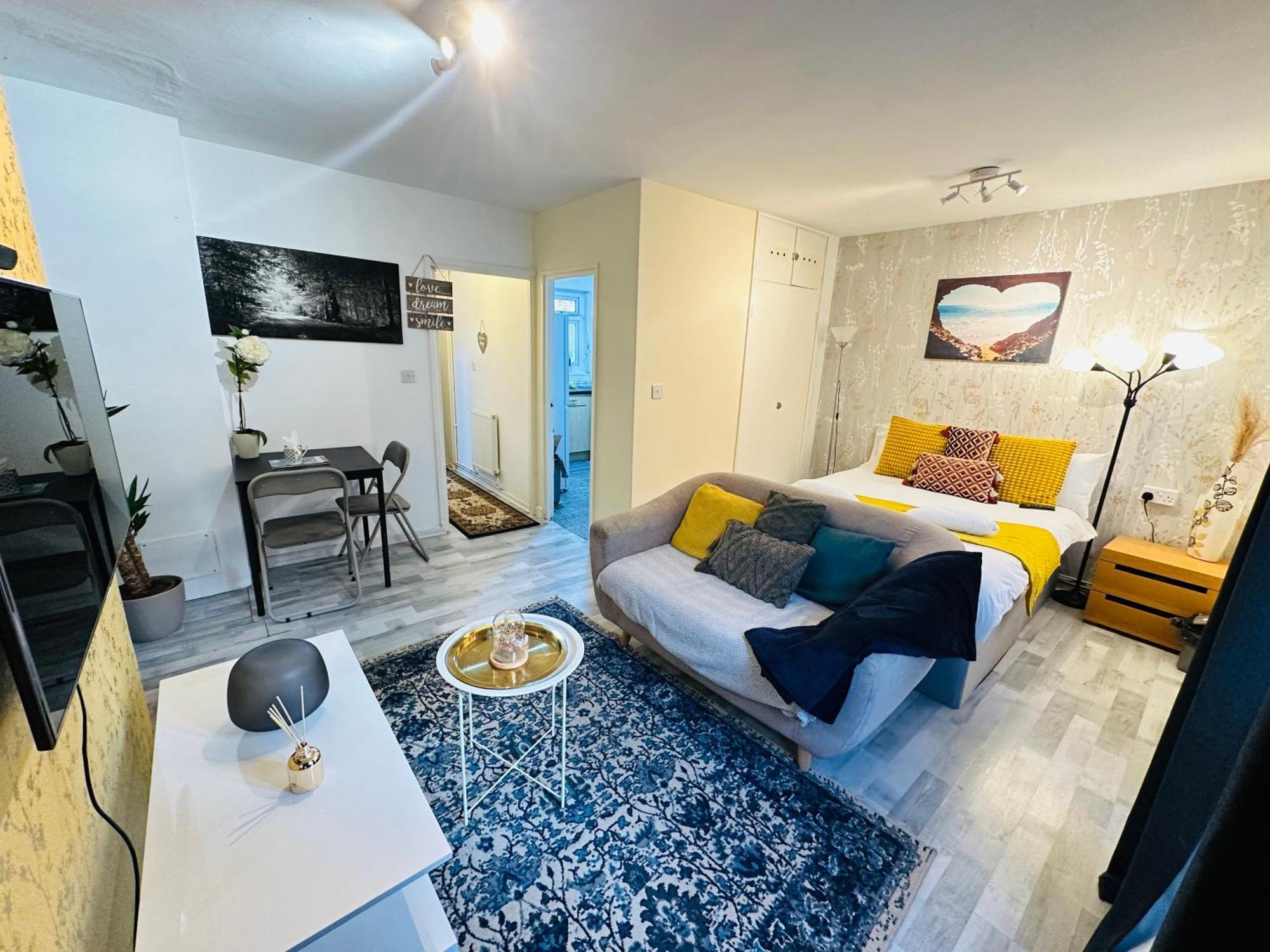 Studio Apartment In London, Bethnal Green 外观 照片