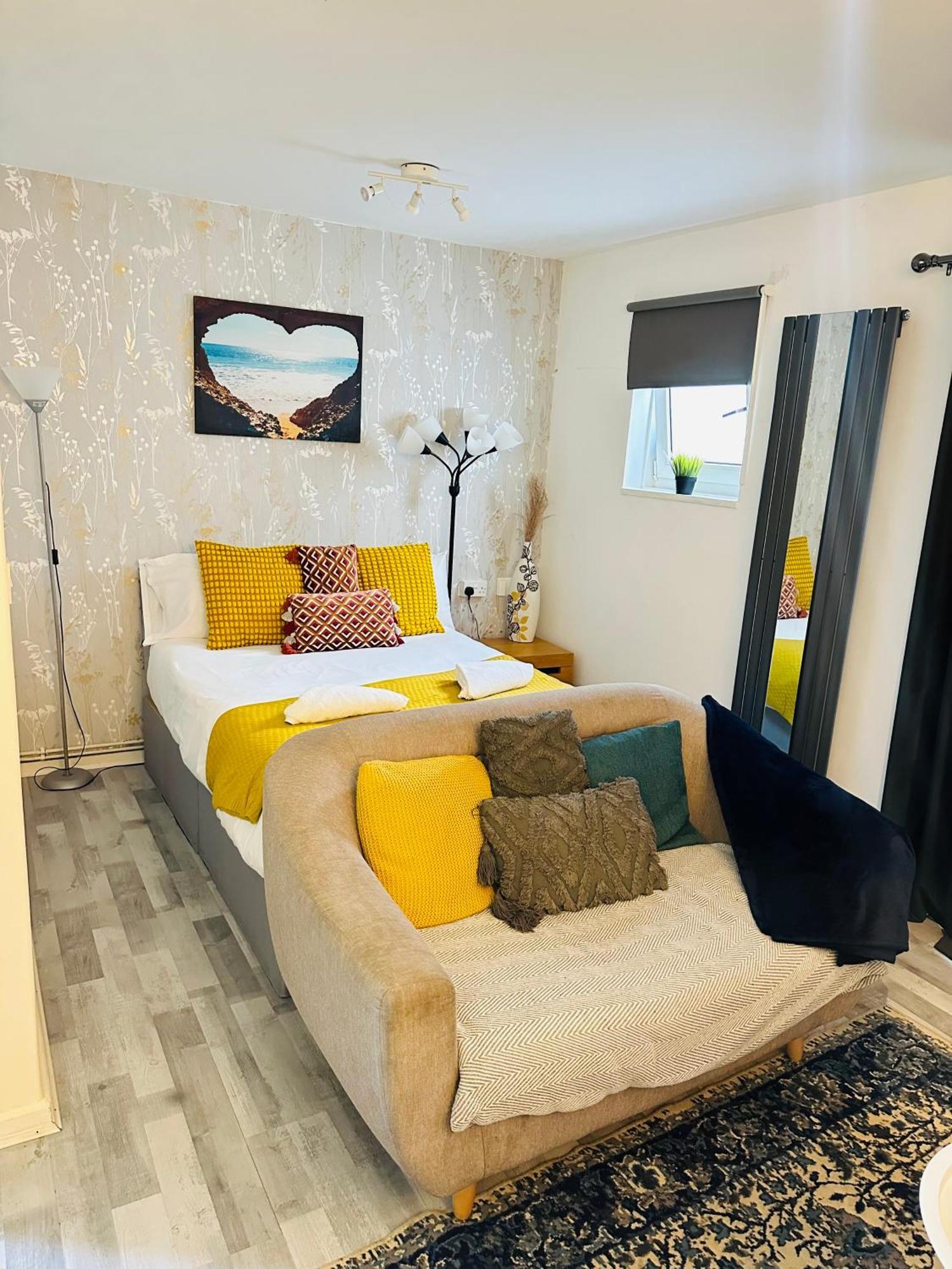 Studio Apartment In London, Bethnal Green 外观 照片